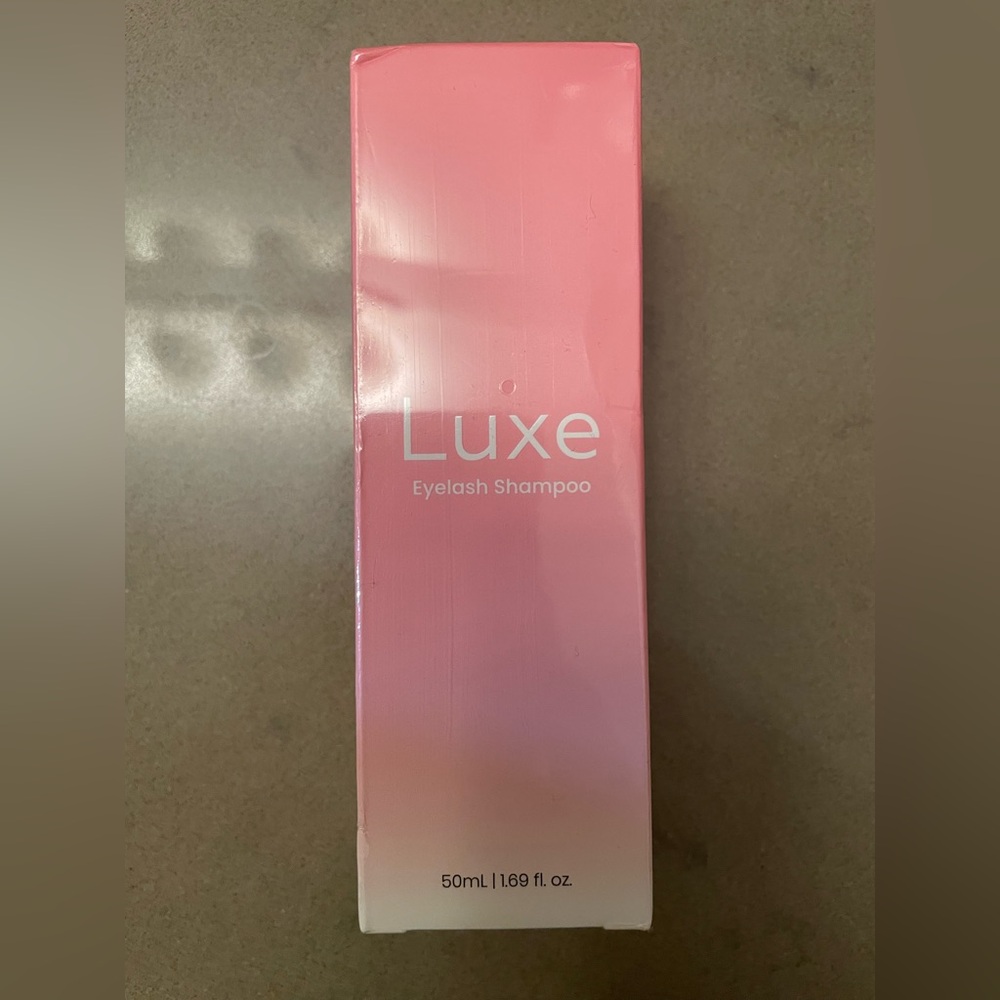 Luxe Eyelash Shampoo NEW IN BOX